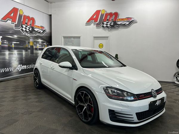 Volkswagen Golf Hatchback, Petrol, 2013, White