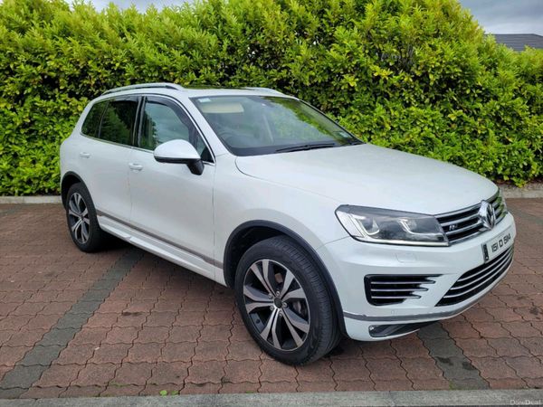 Volkswagen Touareg SUV, Diesel, 2015, White