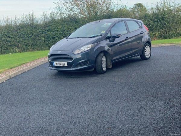Ford Fiesta Hatchback, Diesel, 2014, Grey