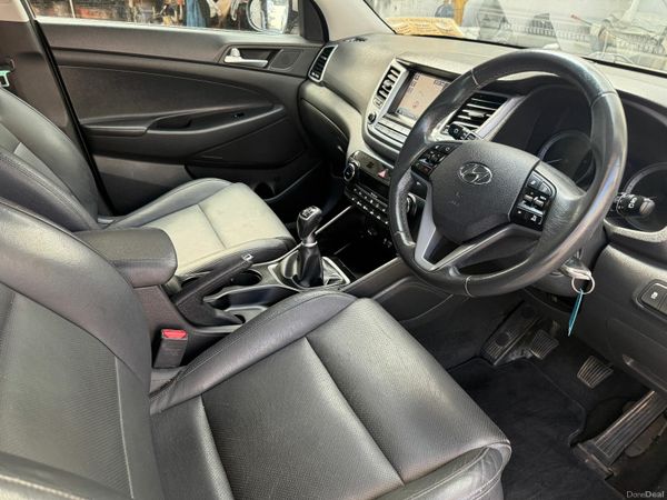 Hyundai Tucson SUV, Diesel, 2017, Beige