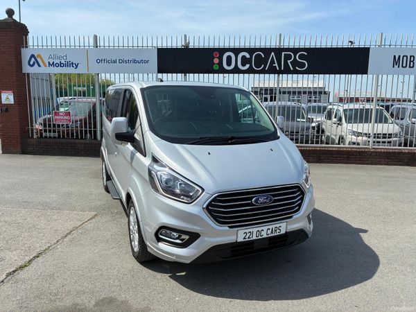 Ford Tourneo Minibus, Diesel, 2022, Silver
