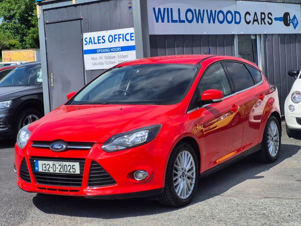 Ford Focus Hatchback, Diesel, 2013, Red