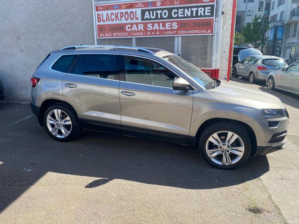 Skoda Karoq Estate, Diesel, 2019, Grey
