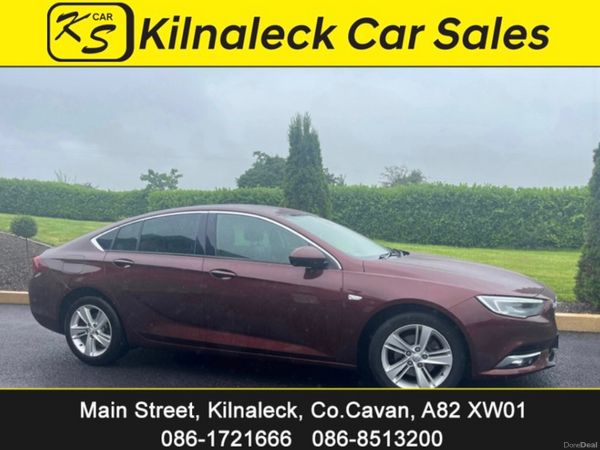 Opel Insignia Hatchback, Diesel, 2019, Red