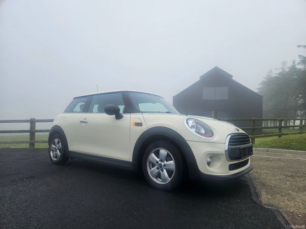 Mini One Hatchback, Diesel, 2014, White