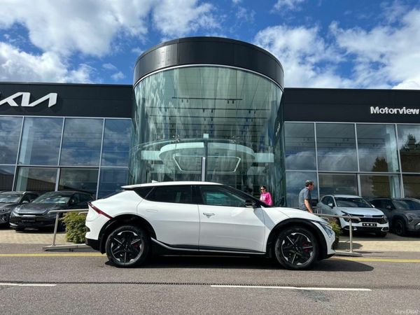 Kia EV6 SUV, Electric, 2026, White