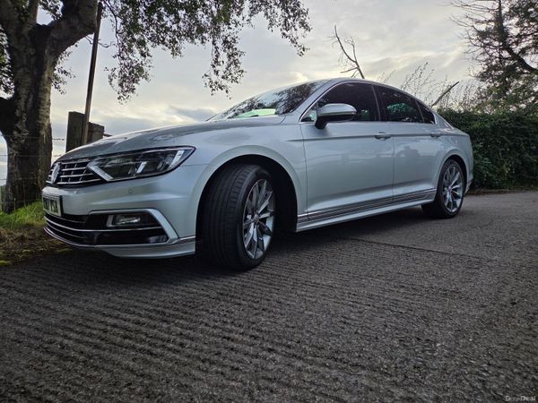 Volkswagen Passat Saloon, Diesel, 2017, Silver