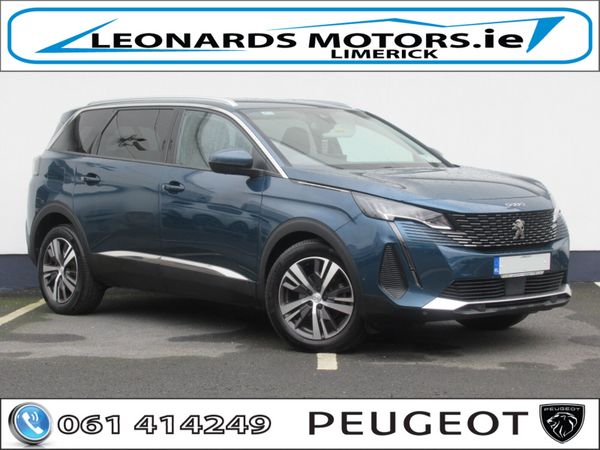 Peugeot 5008 MPV, Diesel, 2023, Blue