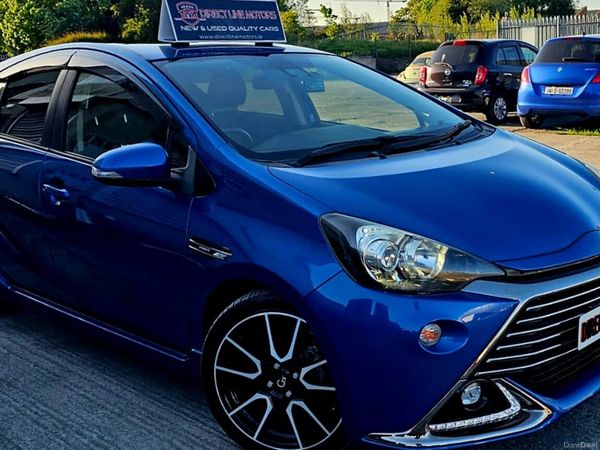 Toyota Aqua Hatchback, Petrol Hybrid, 2017, Blue