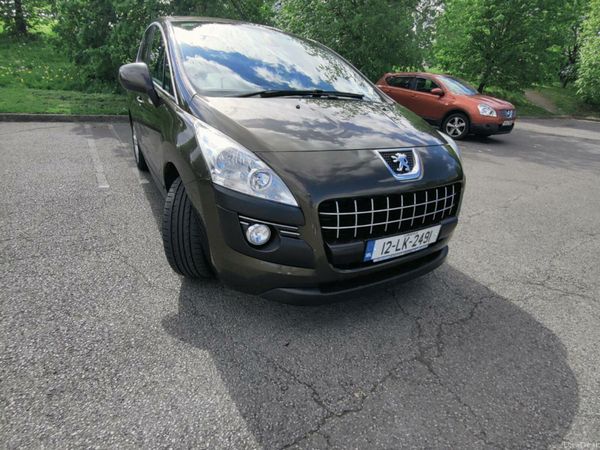 Peugeot 3008 MPV, Diesel, 2012, Brown