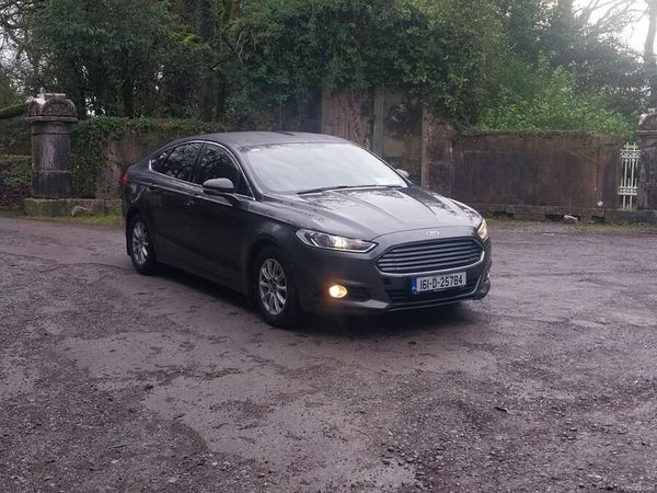 Ford Mondeo Hatchback, Diesel, 2016, Grey