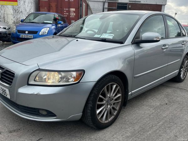 Volvo S40 Saloon, Diesel, 2009, Silver