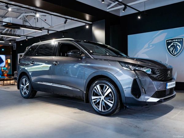 Peugeot 5008 MPV, Diesel, 2023, Grey