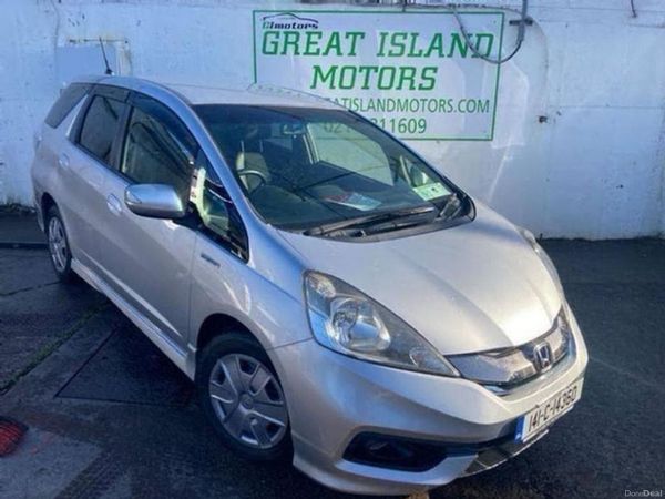 Honda Shuttle Hatchback, Petrol, 2014, Silver