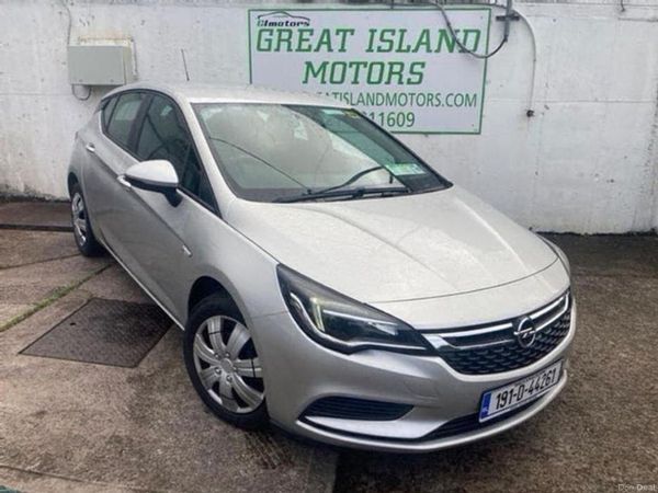 Opel Astra Hatchback, Petrol, 2019, Grey
