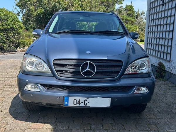 Mercedes-Benz M-Class SUV, Petrol, 2004, Blue