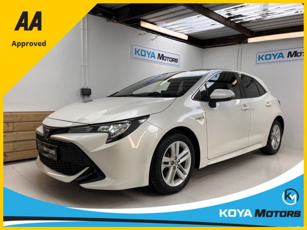 Toyota Corolla Hatchback, Petrol Hybrid, 2020, White