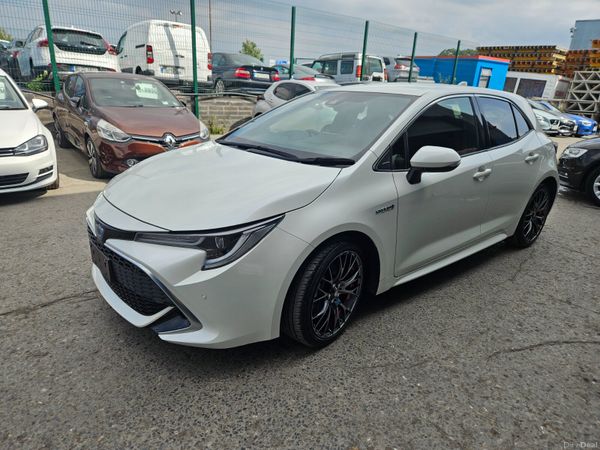 Toyota Corolla Hatchback, Petrol Hybrid, 2019, White