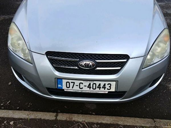 Kia Ceed Hatchback, Diesel, 2007, Silver