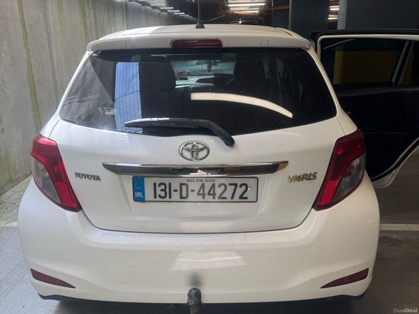 Toyota Yaris Hatchback, Petrol, 2013, White