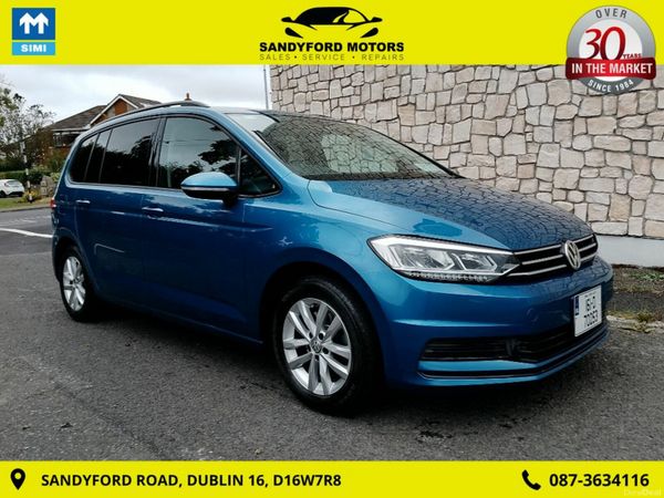 Volkswagen Touran MPV, Petrol, 2016, Blue