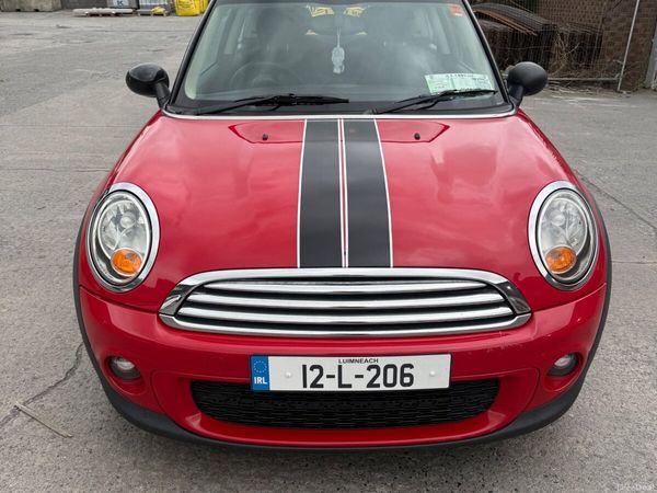 Mini Cooper Hatchback, Diesel, 2012, Red