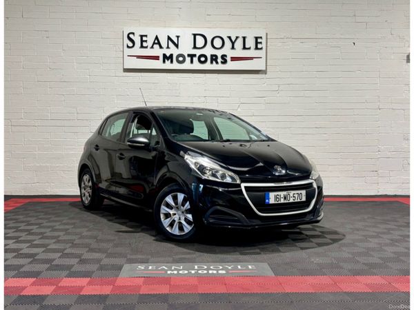 Peugeot 208 Hatchback, Diesel, 2016, Black