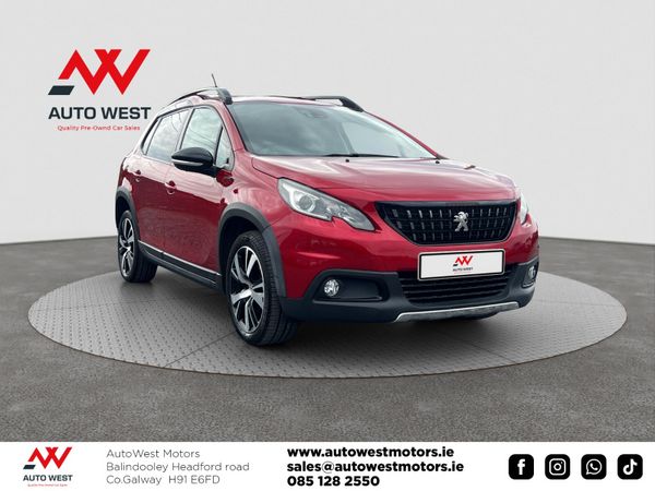 Peugeot 2008 MPV, Petrol, 2017, Red