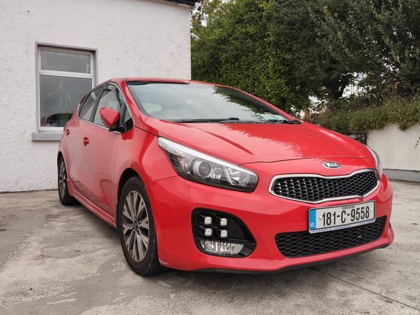 Kia Ceed Hatchback, Petrol, 2018, Red