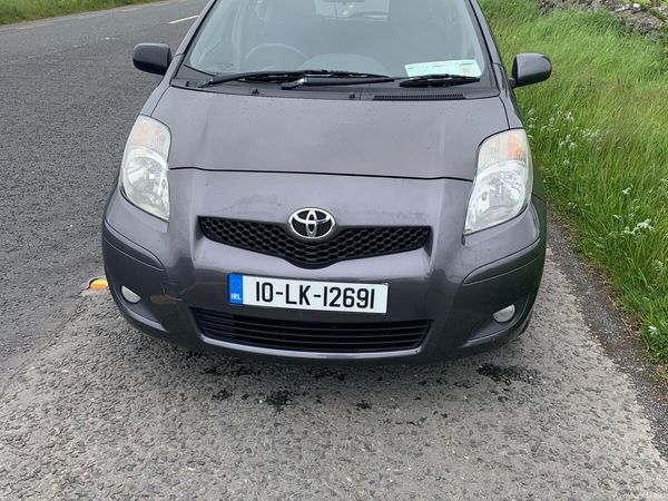 Toyota Yaris Hatchback, Petrol, 2010, Grey