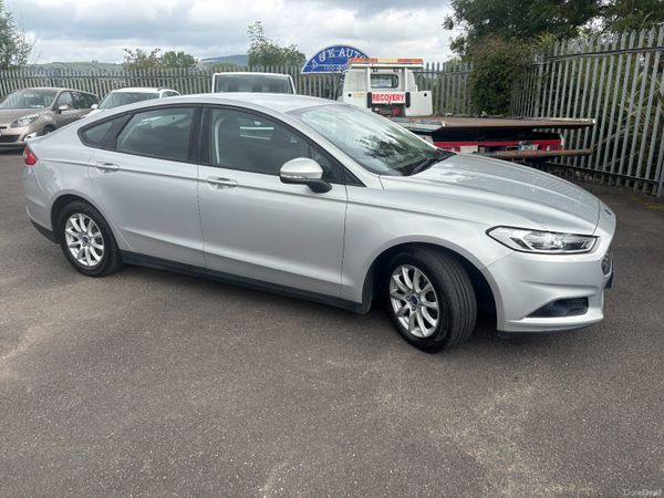 Ford Mondeo Hatchback, Diesel, 2015, Silver