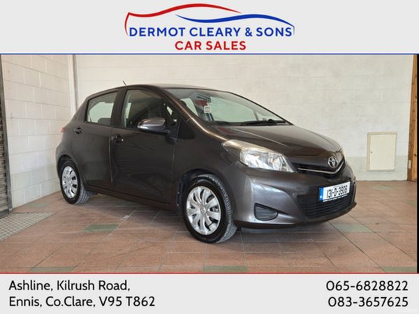 Toyota Yaris Hatchback, Petrol, 2013, Grey
