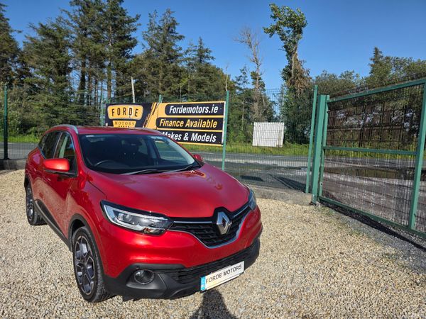 Renault Kadjar SUV, Diesel, 2016, Red