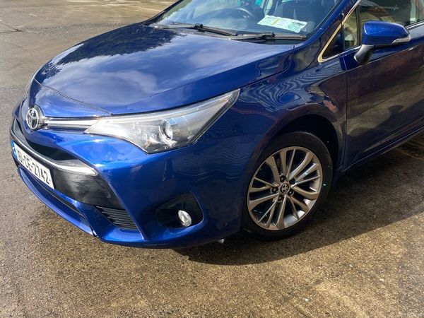 Toyota Avensis Estate, Diesel, 2016, Blue