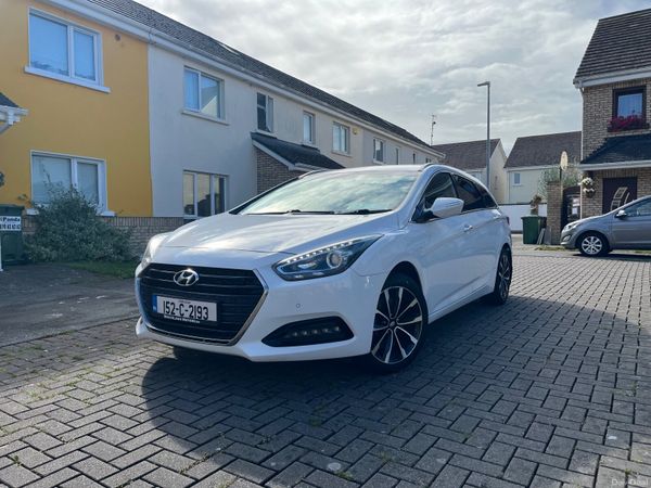 Hyundai i40 Estate/Jeep, Diesel, 2015, White