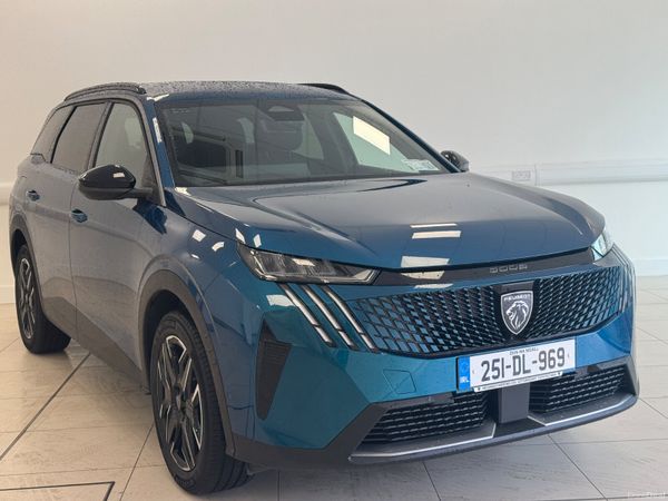 Peugeot 5008 MPV, Petrol, 2025, Blue