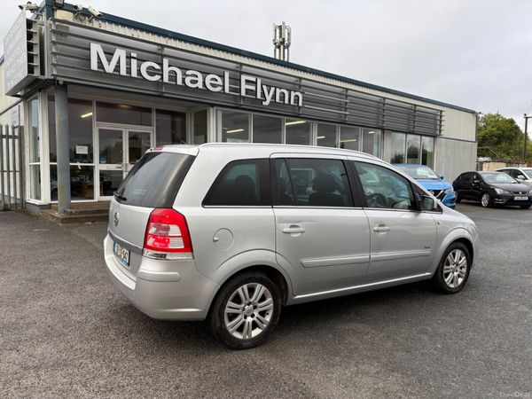 Vauxhall Zafira MPV, Diesel, 2013, Silver