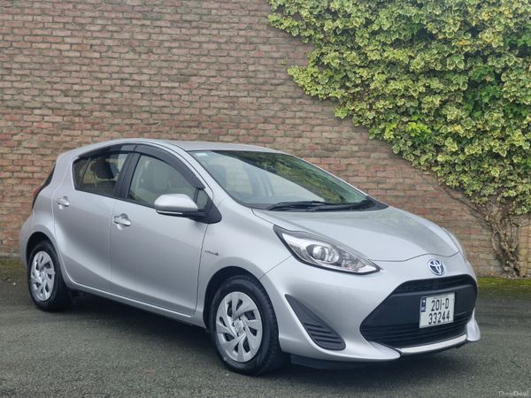 Toyota Aqua Hatchback, Petrol Hybrid, 2020, Silver