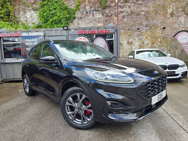 Ford Kuga SUV, Petrol Hybrid, 2022, Black