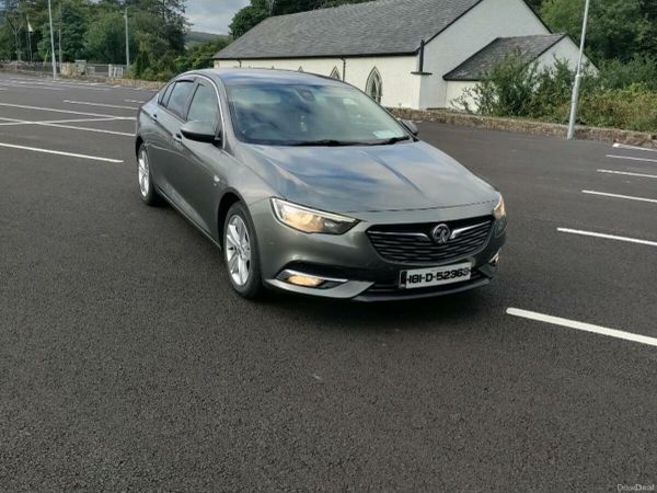Vauxhall Insignia Hatchback, Diesel, 2018, Grey