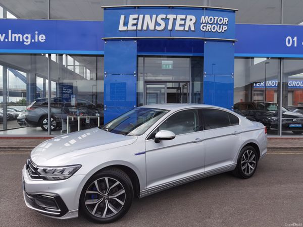 Volkswagen Passat Saloon, Petrol Plug-in Hybrid, 2021, Silver