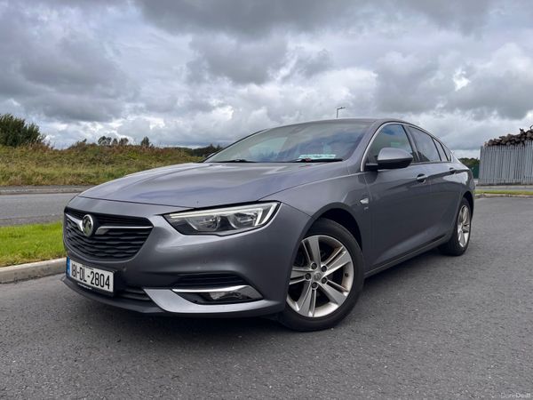 Vauxhall Insignia Hatchback, Diesel, 2018, Grey