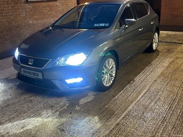 SEAT Leon Hatchback, Petrol, 2018, Grey