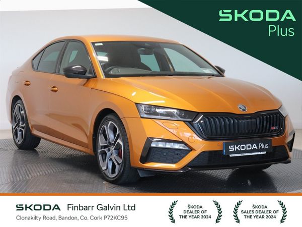 Skoda Octavia Saloon, Diesel, 2024, Orange
