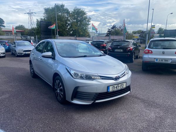 Toyota Corolla Saloon, Petrol, 2017, Grey