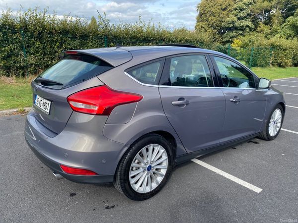 Ford Focus Hatchback, Diesel, 2015, Brown