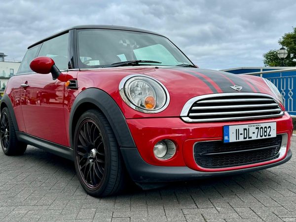Mini One Hatchback, Diesel, 2011, Red