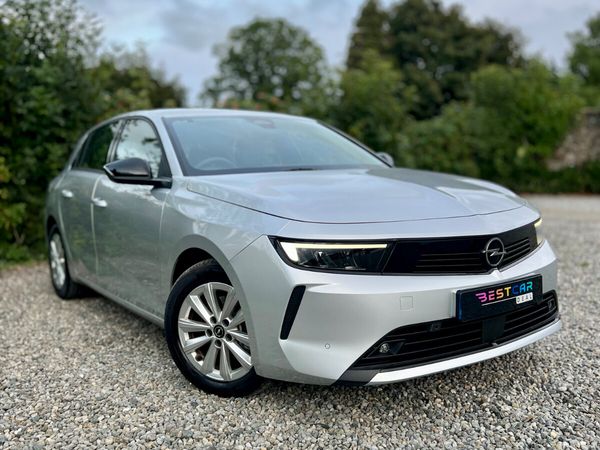 Opel Astra Hatchback, Diesel, 2024, Grey