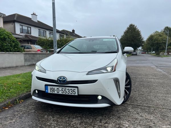 Toyota Prius Hatchback, Petrol Hybrid, 2019, White