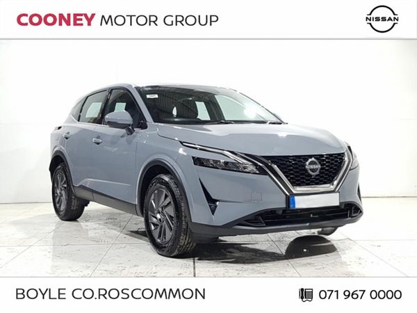 Nissan Qashqai MPV, Petrol, 2023, Grey